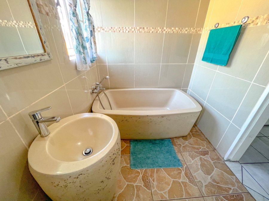 4 Bedroom Property for Sale in Sasolburg Ext 11 Free State